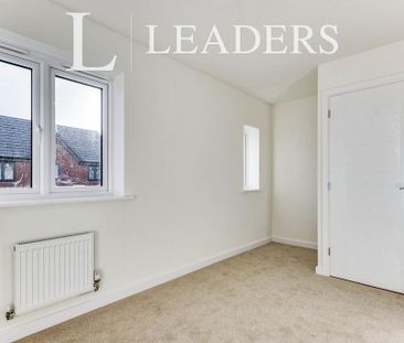 2 bedroom semi-detached house to rent - Photo 6