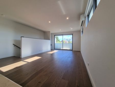 1 / 6 Prince Edward Avenue, McKinnon - Photo 5