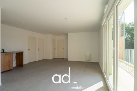 Location Appartement 4 pièces 81m² FOURAS 17450 - Photo 2