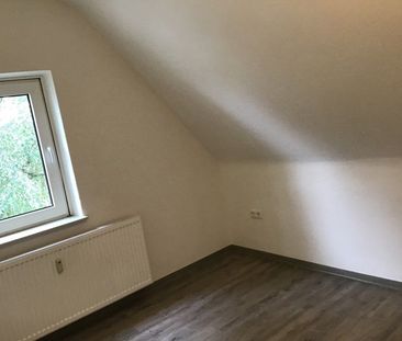 Nette 1,5-Zimmer-DG-Wohnung - Foto 2