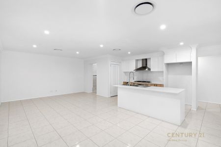 Modern Family Home - Photo 5