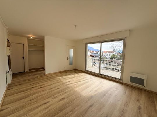 Location Appartement 2 pièces 49m² AIX LES BAINS 73100 - Photo 1