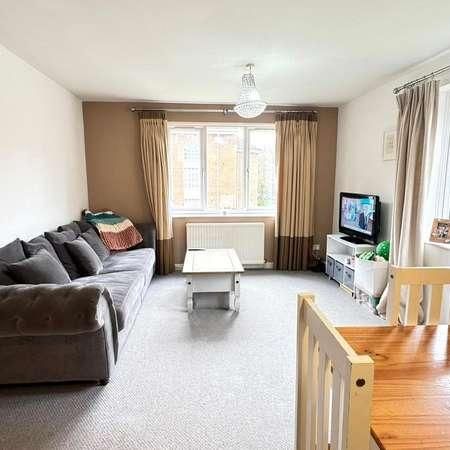 Frances Greeves House College Park Drive Westbury-on-trym Bristol, BS10 - Photo 1