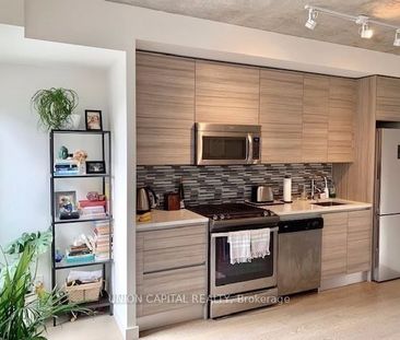 One Eleven Condos and Lofts - Photo 5