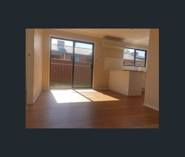 3 BEDROOM HOME LOCATED NORTH TAMWORTH - Photo 2