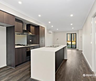 22 Adenmore Cct, Deanside VIC 3336 - House For Rent | Domain - Photo 1