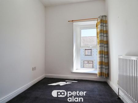 3 bedroom property to rent - Photo 3