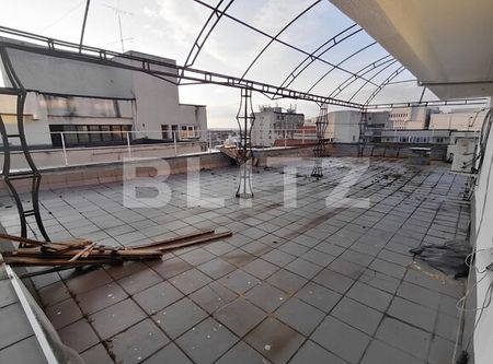 Apartament de 3 camere, 73 mp, terasa, pet friendly, zona Ultracentrala - Photo 2