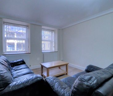 2 bedroom flat to rent, - Photo 5