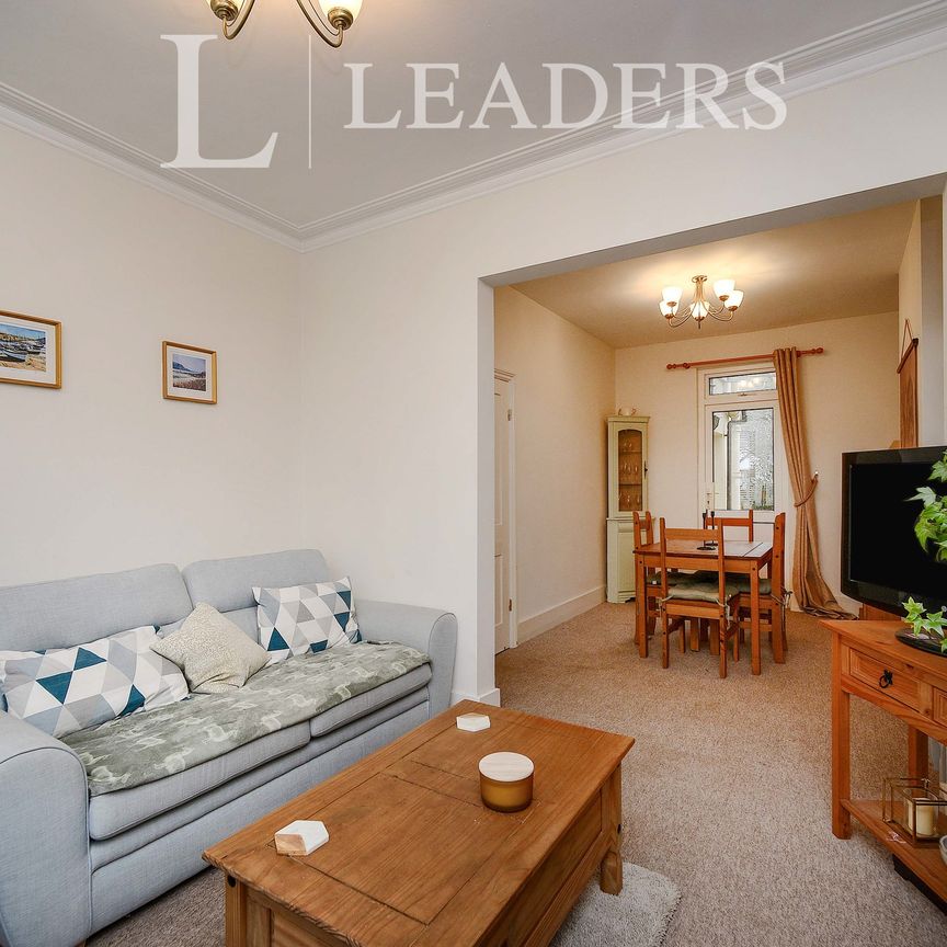 3 bedroom house to rent Cowper Street, Hove, East Sussex, BN3 - Photo 1