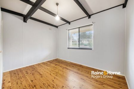 11 Norah Avenue, Charmhaven, NSW 2263 - Photo 2