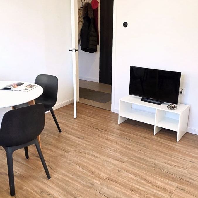 Urocze mieszkanie z pięknym widokiem na Ochocie 46 m² - Photo 1