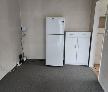 Charming 2BR Home in Paparangi - Photo 3