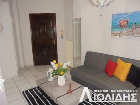 Διαμέρισμα για ενοικίαση Χαριλάου - Φωτογραφία 2