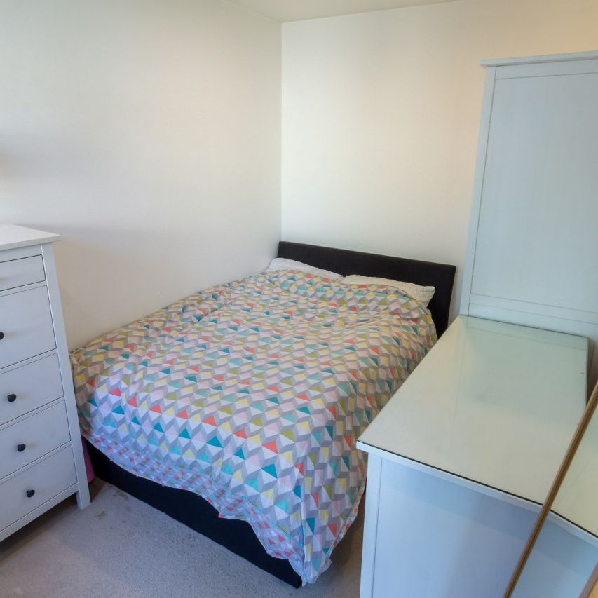 Modern, Spacious flat to let in on Ashby Road, Brockley - Photo 1