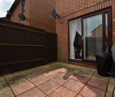 Newcourt, Uxbridge, Middlesex, UB8 - Photo 1
