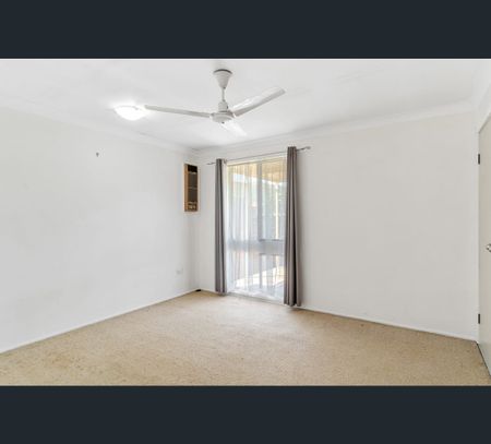 24 Nautilus Crescent, St Huberts Island, NSW 2257 - Photo 2