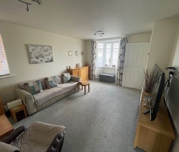 Mohave Drive, Formby, L37 - Photo 1