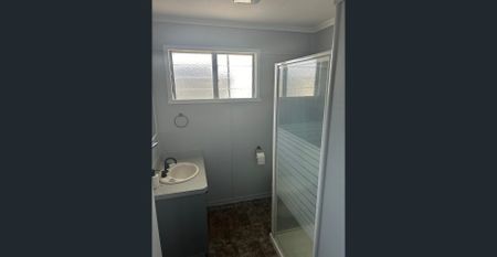 Spacious 3-Bed Family Home | Walk to School & Club! - Photo 3