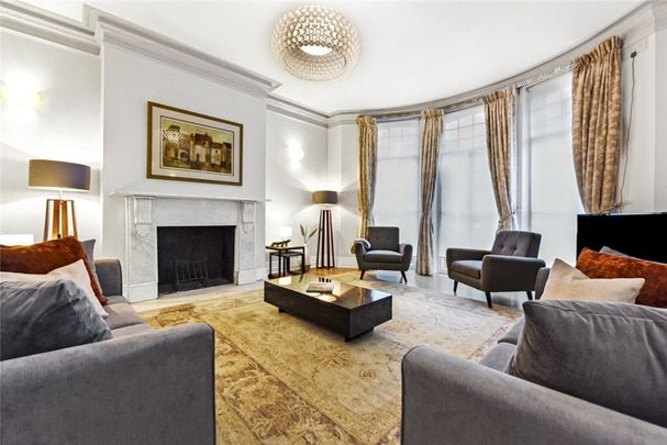 4 bedroom conversion flat with 2 receptions and 2 bathrooms in Transept Street, NW1 - Photo 1