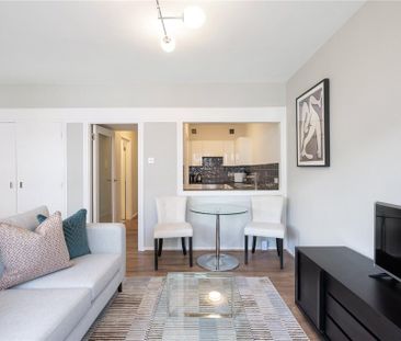 Studio to rent - Photo 2