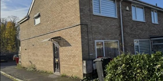 3 bedroom terraced house to rent - Photo 3