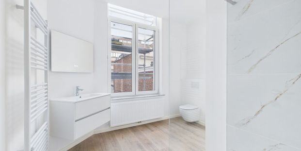Appartement te huur in Brussel voor € 1.950 met 2 slaapkamers - Foto 1