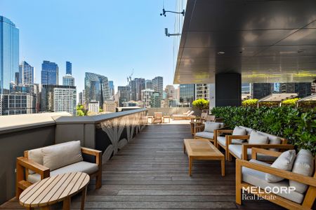 MODERN ONE-BEDROOM STUDIO APARTMENT AT PRIMA PEARL - WHITE GOODS INCLUDED - Photo 3