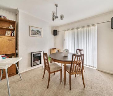 3 bedroom semi-detached house to rent - Photo 4