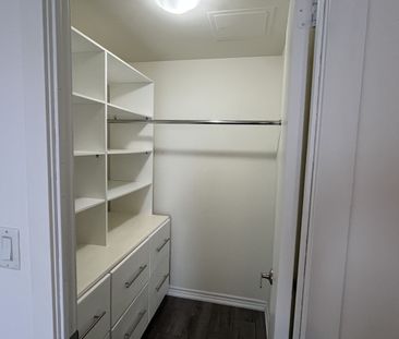 For Lease - 4070 Confederation Parkway Unit# 1703, Mississauga, Ont... - Photo 1