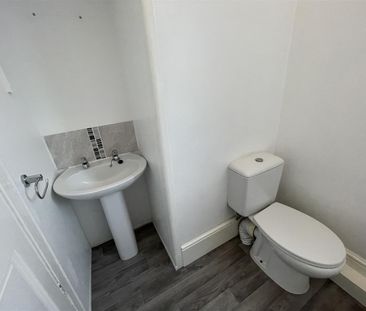 2 bed house to rent in Heywood Street, Blackburn, BB6 - Photo 6