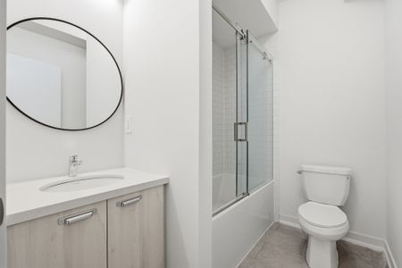 For Lease - 6 Robert Gilpin Lane, Richmond Hill, Ontario - Photo 2