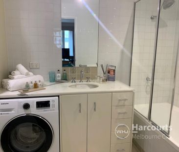 Spacious Studio on Charming Collins Street! - Photo 6