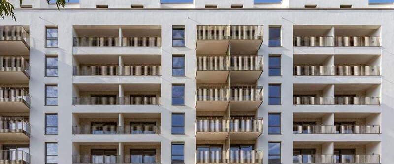 2 Zimmer Wohnung * Terrasse * kleiner Gartenanteil * Einbauküche * TG Stellplatz - Foto 1