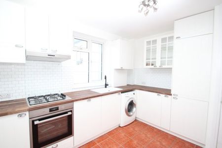 Addiscombe Road, Croydon CR0, Property for rent - Photo 2