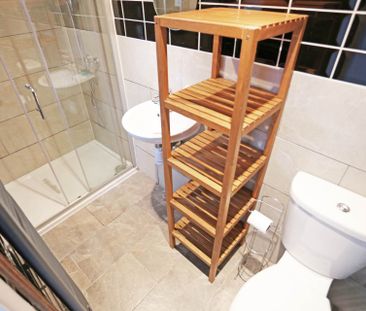 Price £1,950 pcm - Available Now - Part Furnished - Photo 5