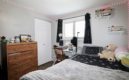 For Lease - 14 College Crescent, Barrie, Ontario - Photo 4