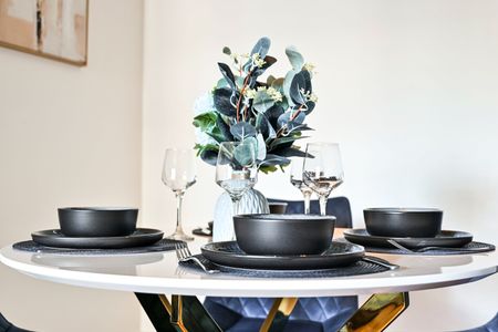 2 Bed Flat, Juniper Drive, SW18 - Photo 4