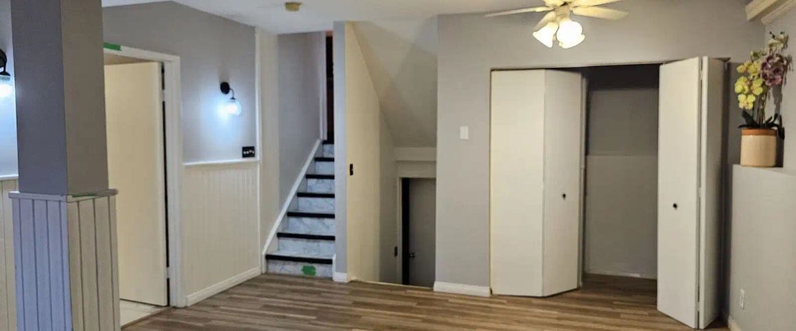 Cozy newly renovated 4 level split — 3 Bedrooms Duplex - Photo 1