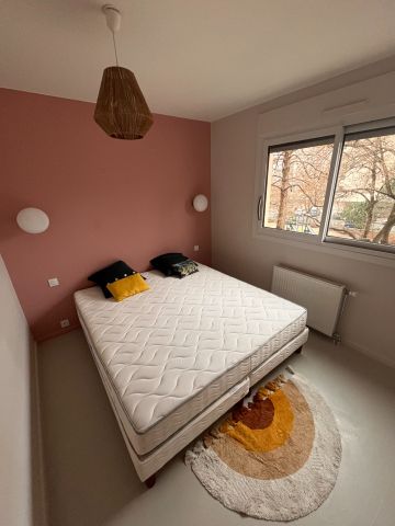 Location Appartement 3 pièces 75m² LYON 6ème - Photo 3