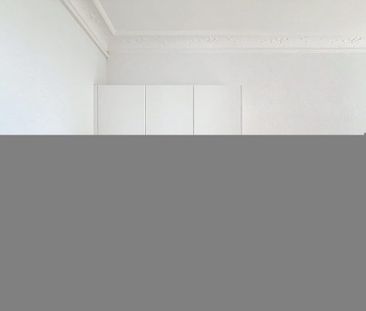 Bel appartement de 1.5 pièce entièrement rénové au 4ème étage. - Photo 1