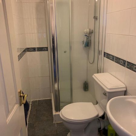 6 bedroom house share to rent - Photo 3