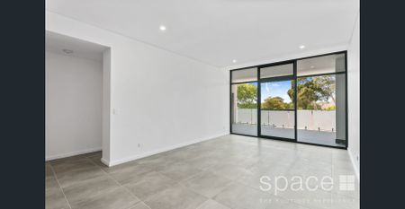 Brand New sleek apartment - Photo 3