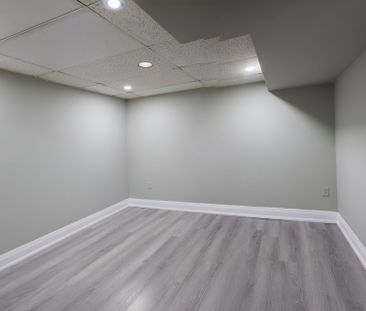 For Lease - 5209 Palomar Crescent, Mississauga, Ontario - Photo 3