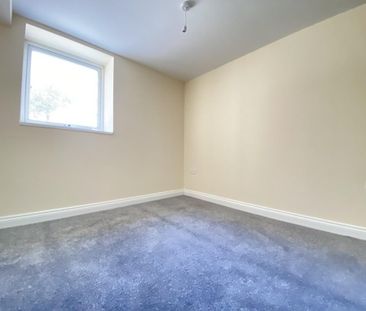 2 bedroom ground floor maisonette to rent - Photo 2