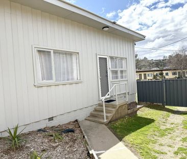 1/6 Vale Street, Cooma - Fully Furnished - Photo 1