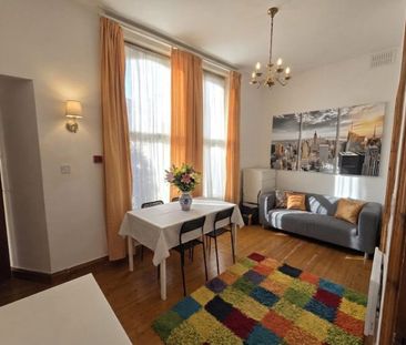 1 Bed Flat, Hanger Lane Ealing, W5 - Photo 2