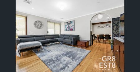 Family Home In Cranbourne - Photo 2