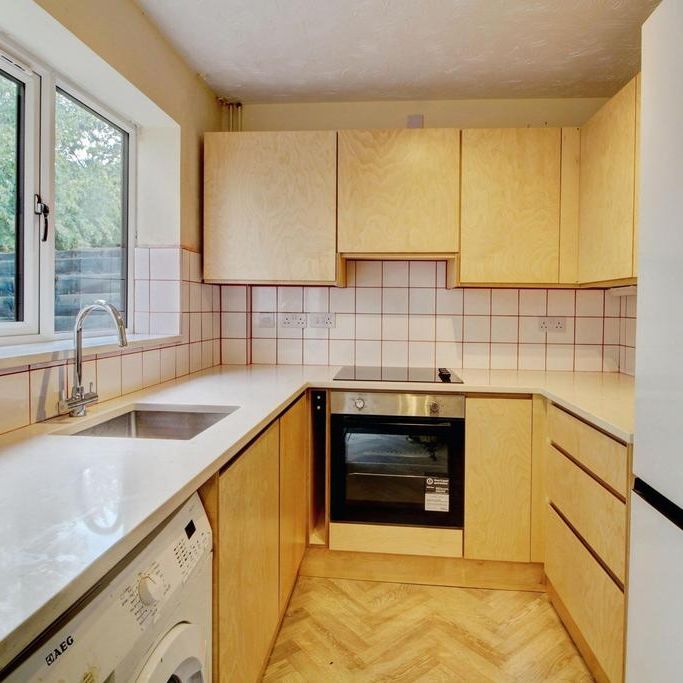 2 bedroom detached house to rent - Photo 1