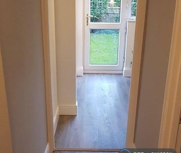 2 bedroom maisonette to rent - Photo 6